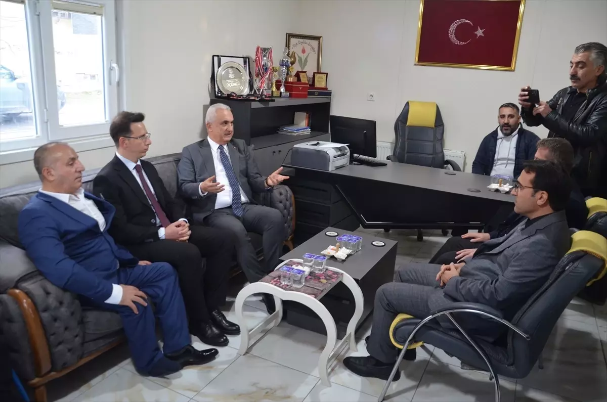 Vali Çakır\'dan Engelliler Günü Ziyareti