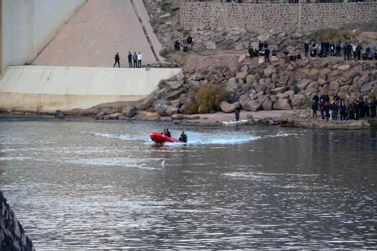 Nehre düşen terliğini almak isterken akıntıya kapılan çocuğun cansız bedeni bulundu