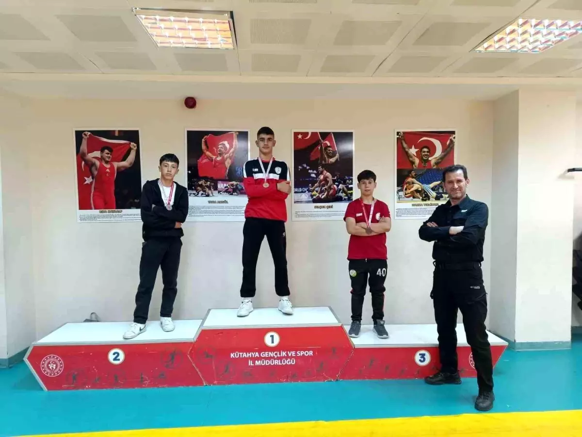 Pazarlar Spor Lisesi\'nden Güreşte Önemli Başarı