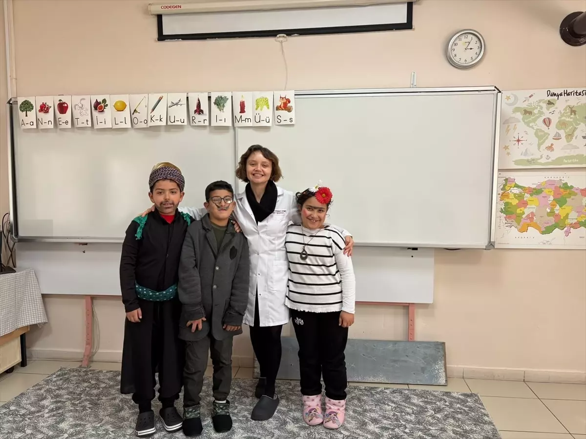 Köyde Sanat: Öğrenciler Ressamları Canlandırdı