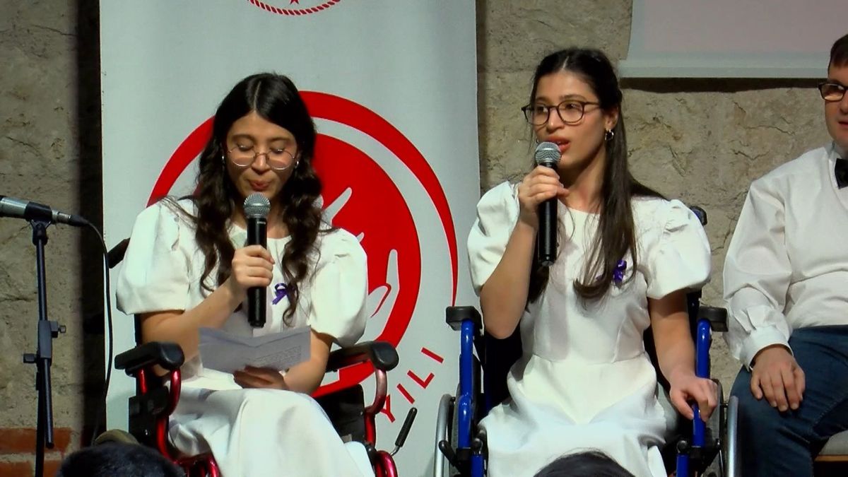 Dünya Engelliler Günü\'nde Farkındalık Programı