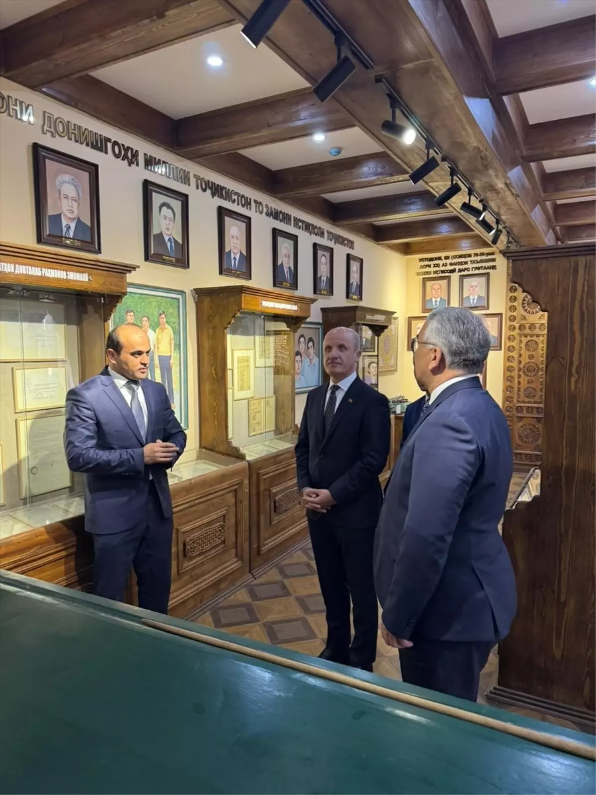 YÖK Başkanı Özvar Tacikistan\'da