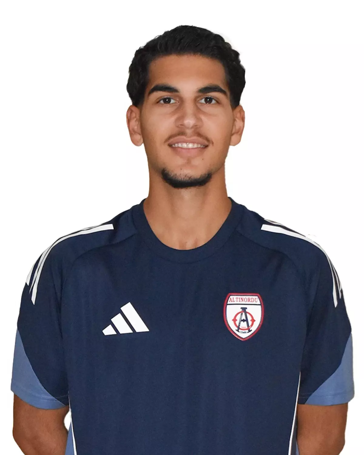 Altınordu\'da 3 Futbolcu ile Yollar Ayrıldı