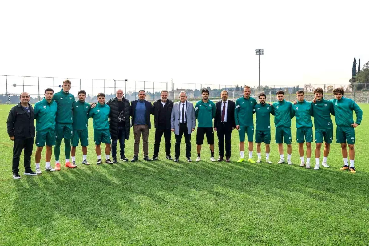 BUÜ Yönetimi Bursaspor\'u Ziyaret Etti