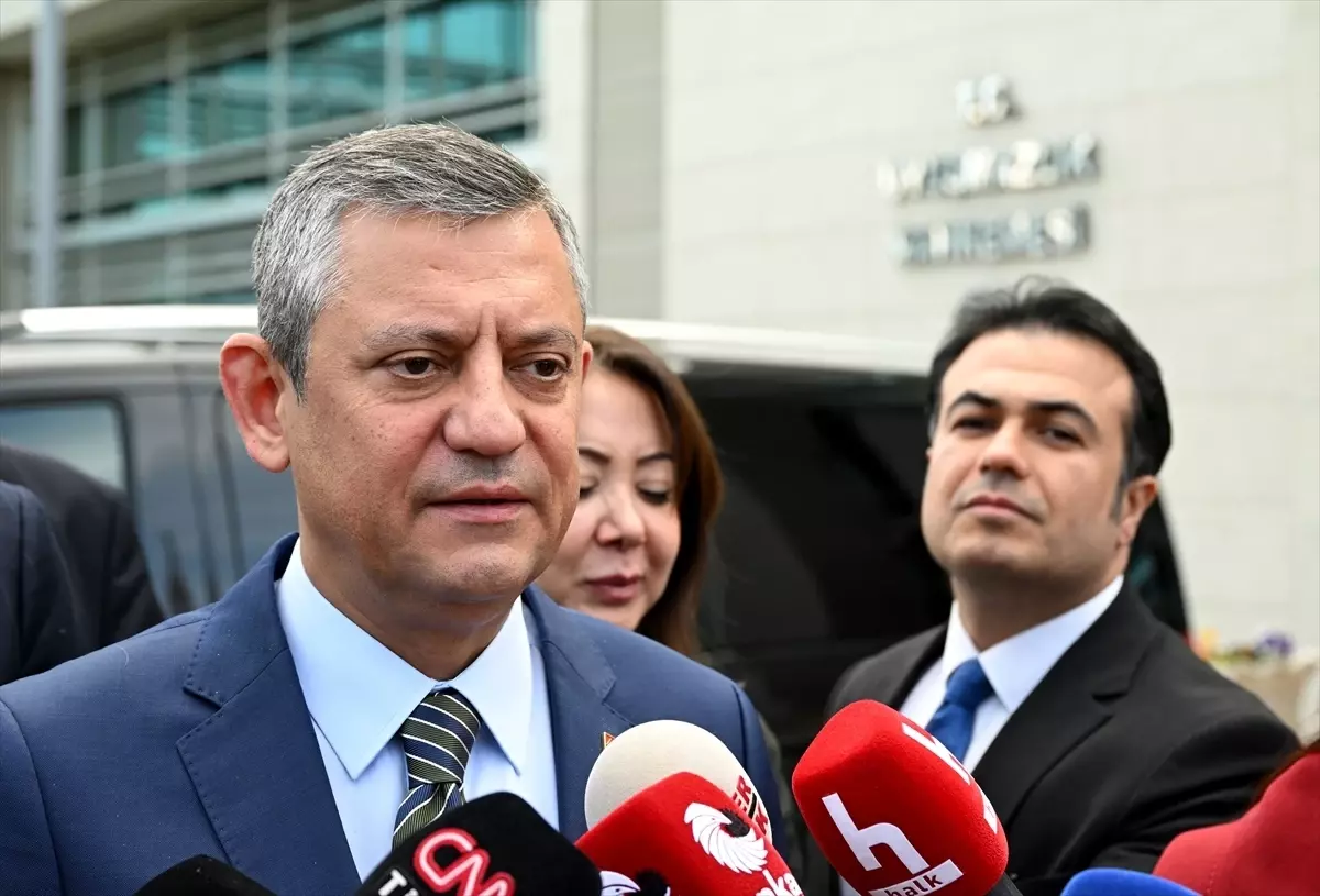 Özgür Özel\'den Uyuşmazlık Mahkemesi\'ne Ziyaret