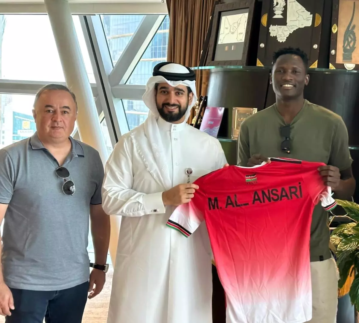 Engin Fırat: Türk Futbolu Dünya\'dan Uzak