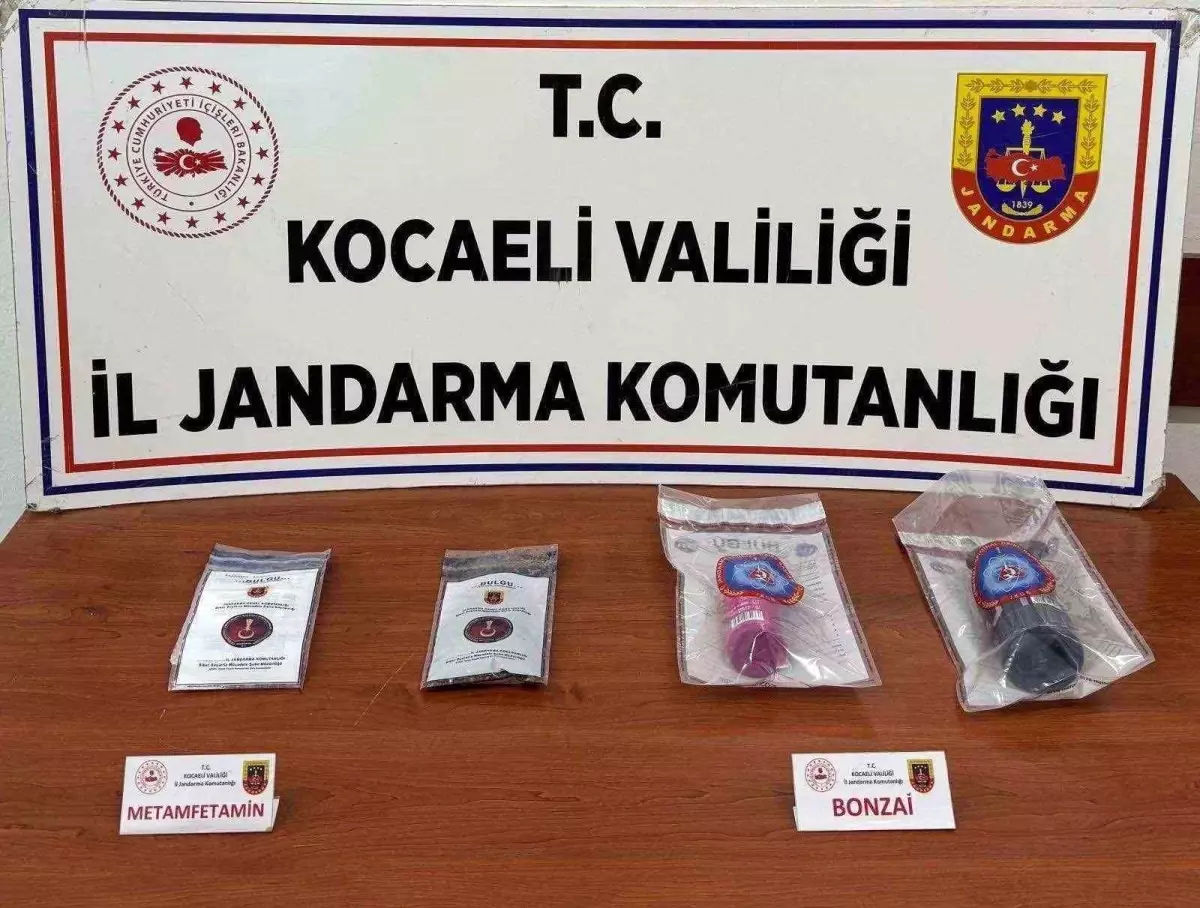 Kocaeli\'de Uyuşturucu Operasyonu: 2 Şüpheli Yakalandı