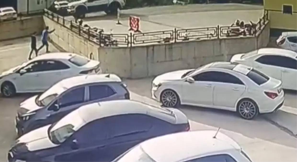 İzmit'te okul bahçesine yorgun mermi isabet etti