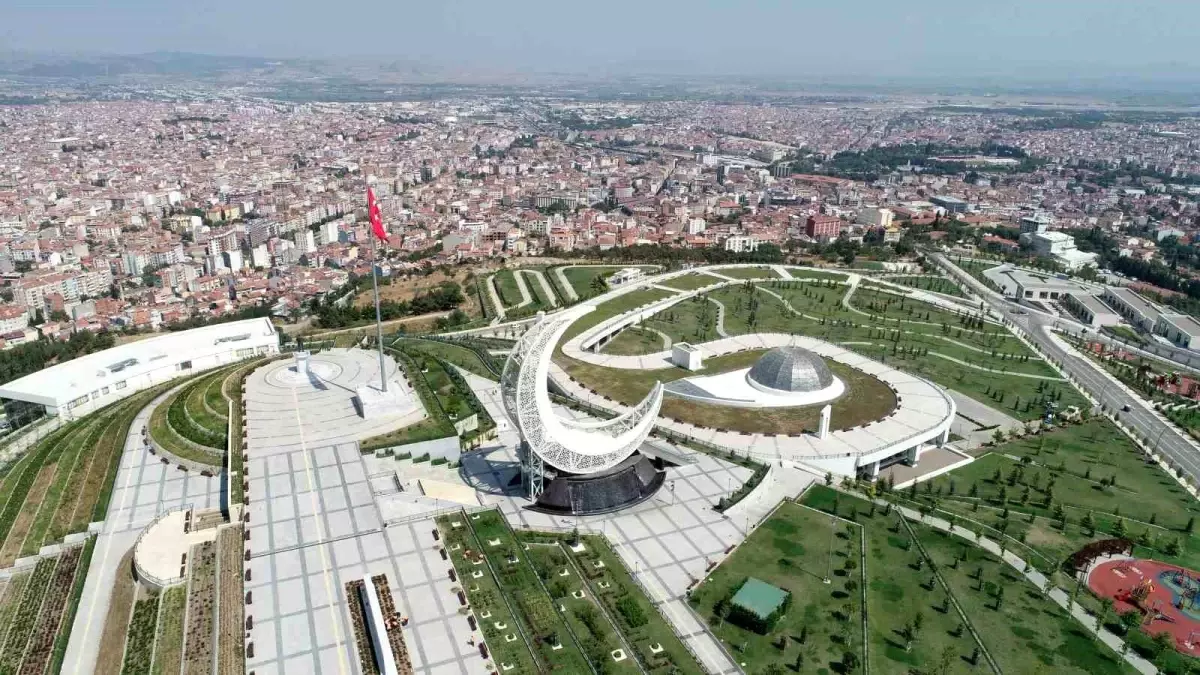 Karesi\'de birleştirilmiş dükkanlardaki ruhsat krizi