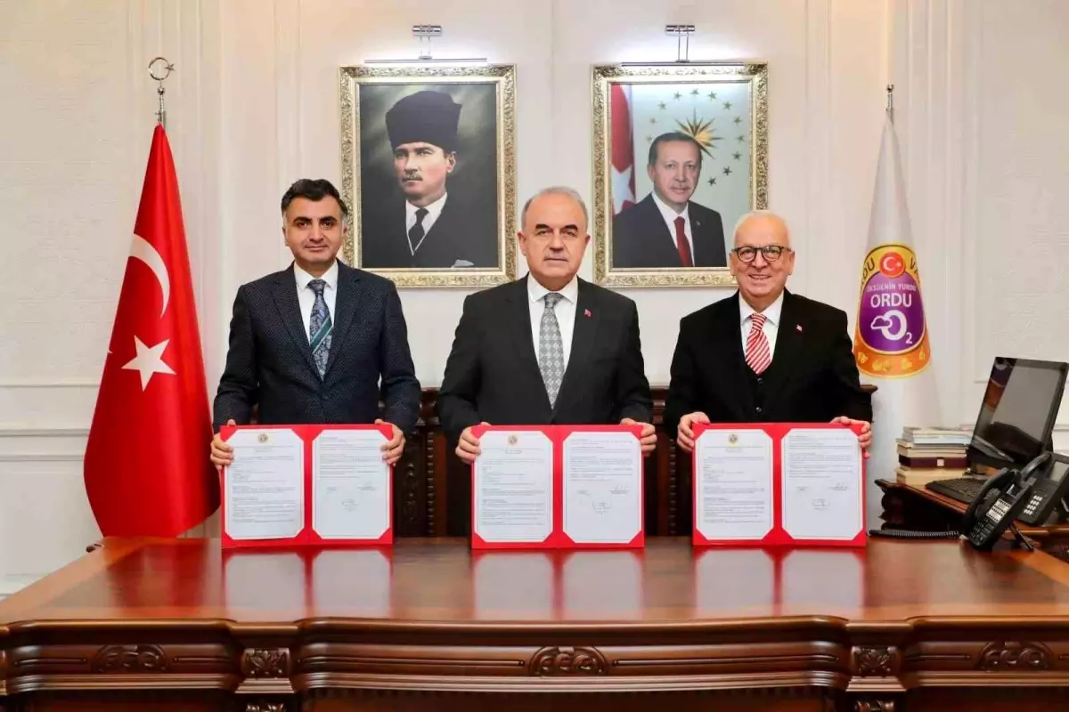 Gülyalı\'da Köy Yaşam Merkezi Protokolü İmzalandı