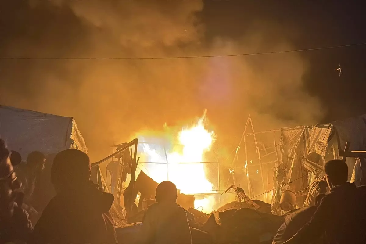 İsrail\'in Gazze\'deki Saldırısı: 5 Filistinli Hayatını Kaybetti