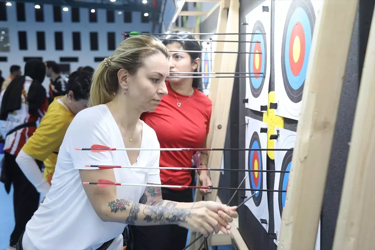 2025 Salon Okçuluk Şampiyonası Samsun\'da Başladı