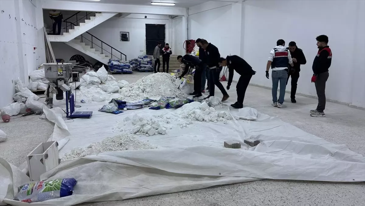 Şanlıurfa\'da Sahte Deterjan Depoları Mühürlendi