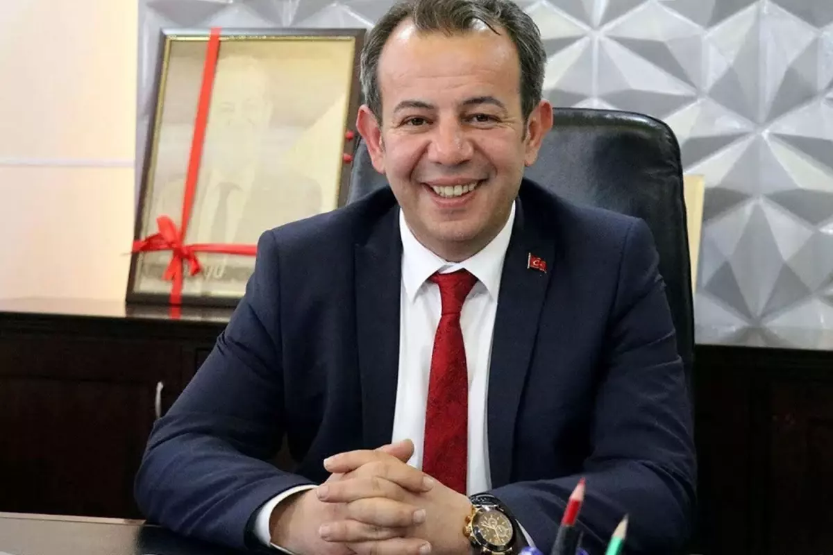 Tanju Özcan\'dan çok konuşulacak sözler: Ben kaşar bir siyasetçiyim, hem de çift kaşar