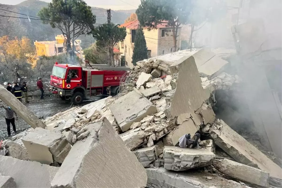 İsrail\'in Lübnan\'a Hava Saldırıları