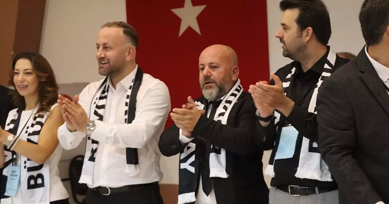 Altay\'da Kriz: Başkan İstifa Etti