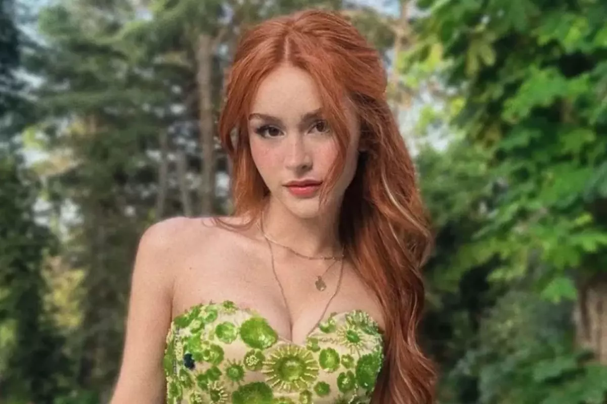 Asena Keskinci\'nin yatak sahnesi sosyal medyayı salladı