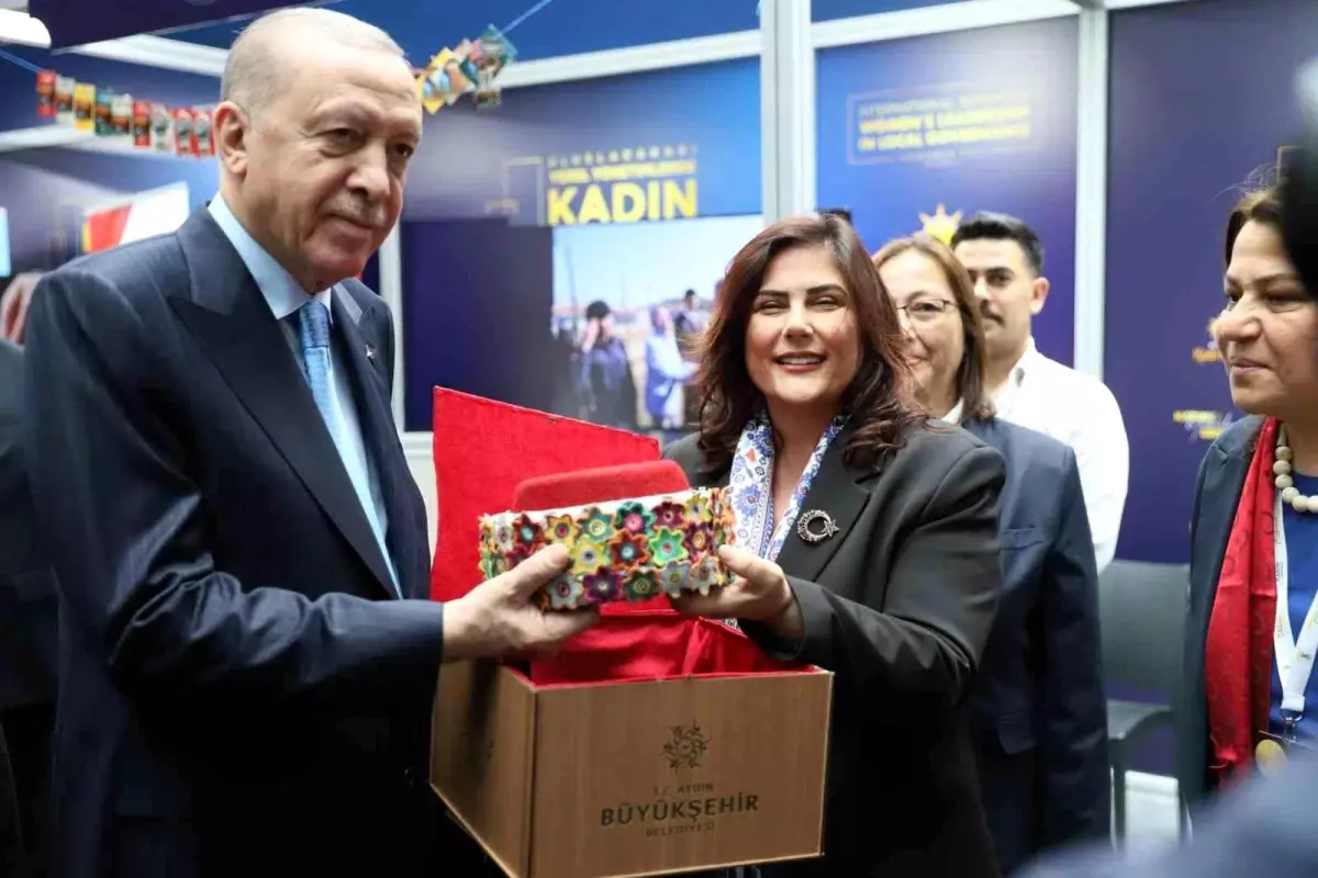 Başkan Çerçioğlu\'ndan Cumhurbaşkanı Erdoğan\'a \'Aydın\' hediyesi