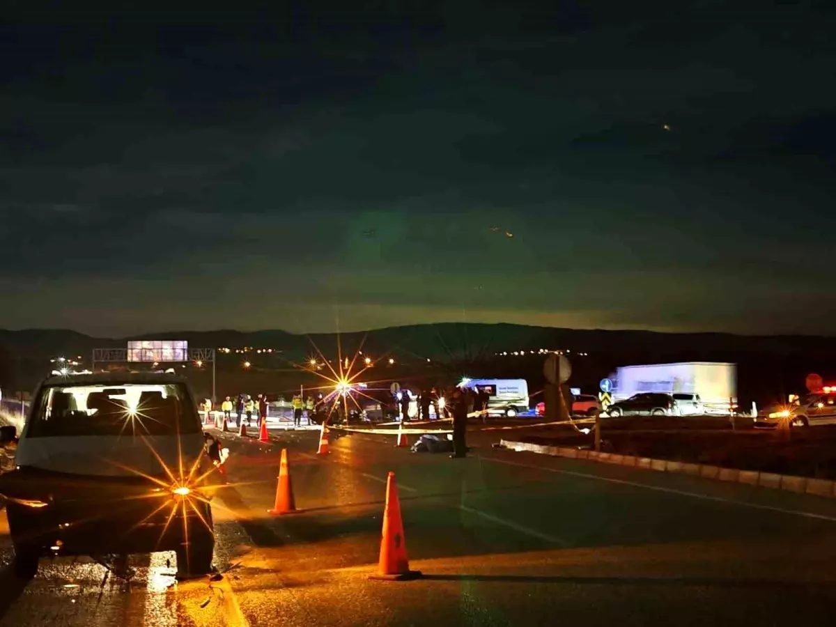 Bolu\'da Minibüs-Motosiklet Kazası: 1 Ölü, 1 Yaralı