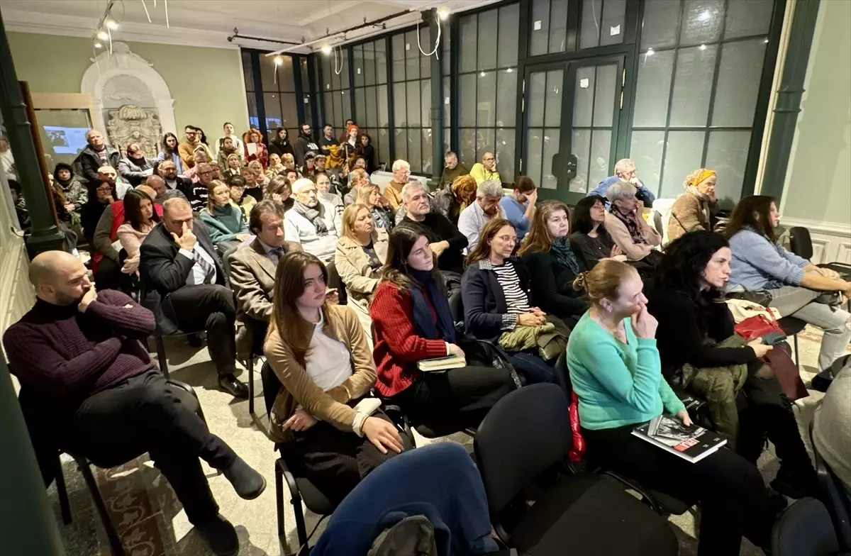 Leyla ile Geçmişin Acıları