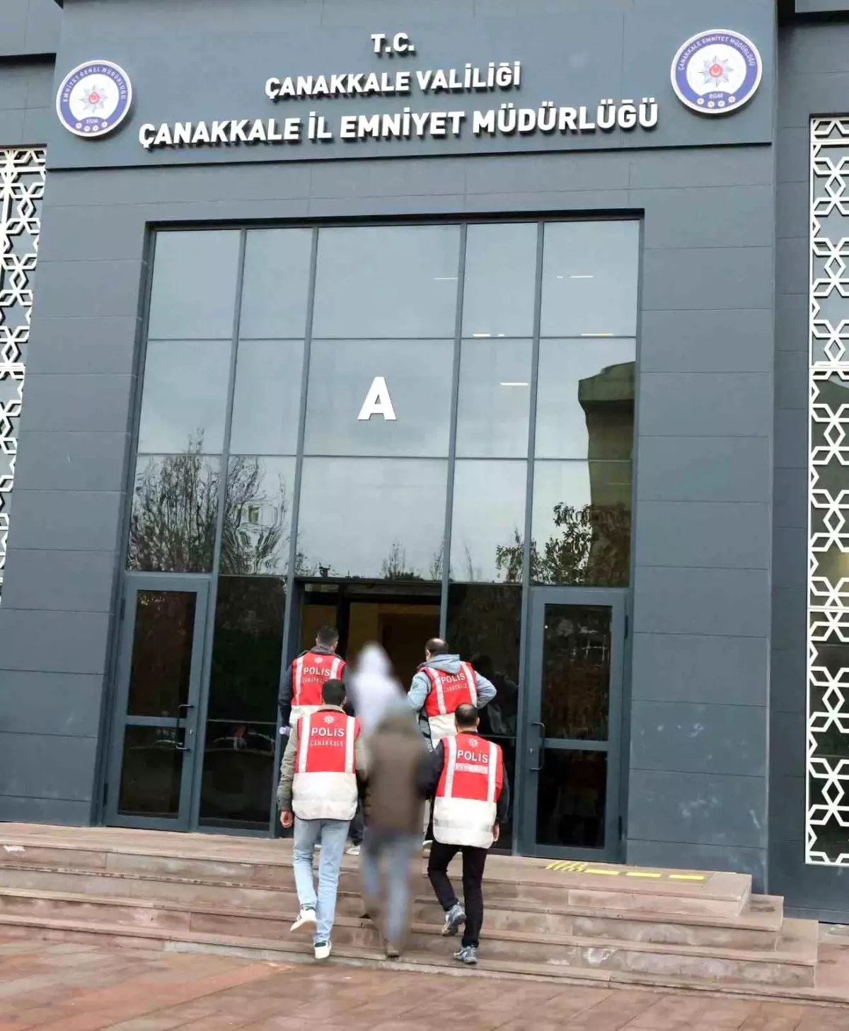 Çanakkale\'de Kuyumcu Soygunu Girişimine Tutuklama