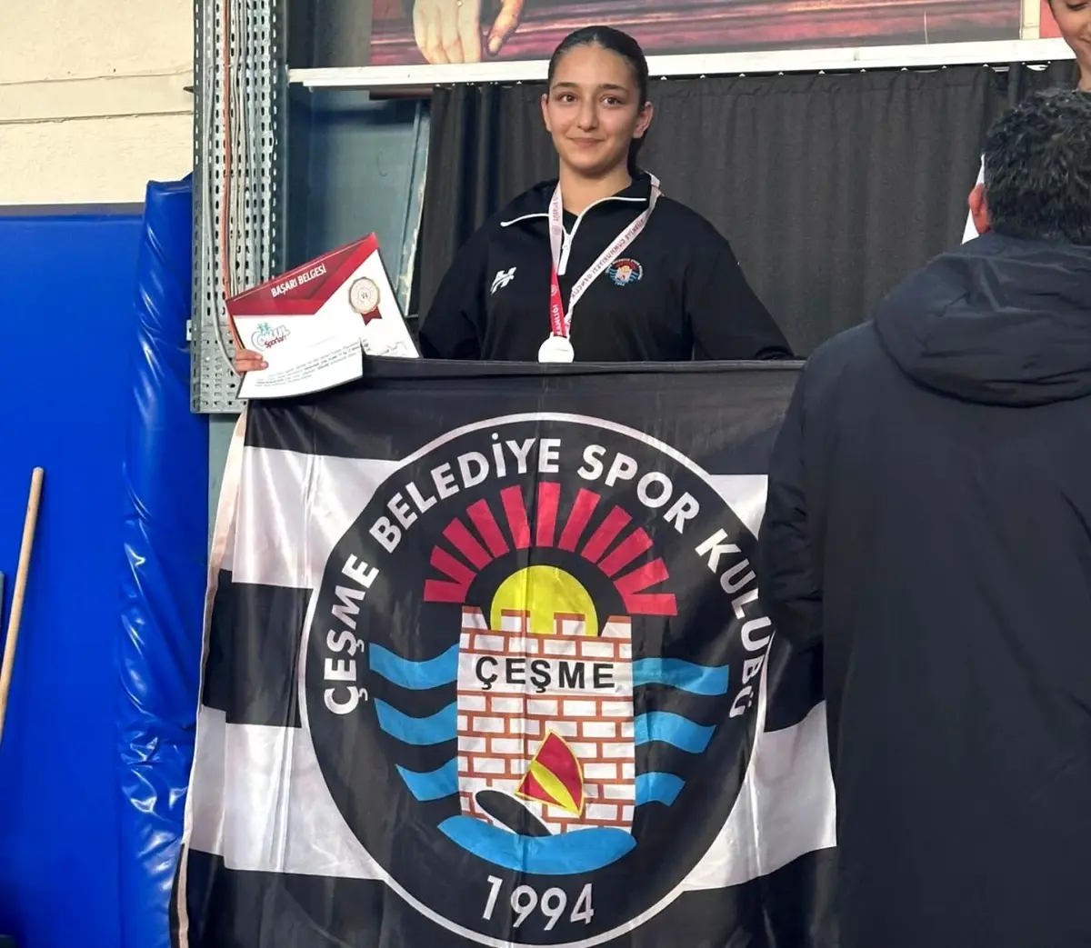 Çeşme Belediyespor\'dan taekwondoda gururlandıran başarı