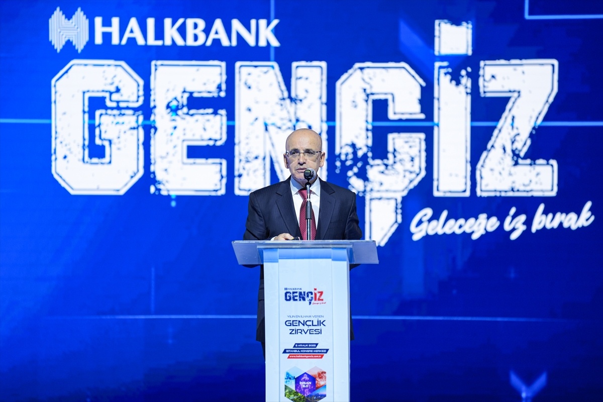Enflasyon Düşüyor, Ekonomi Güçleniyor