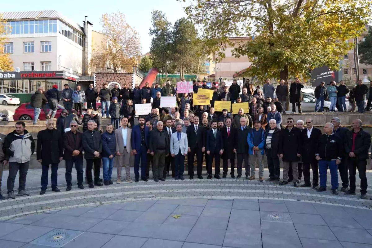 İliç\'te tüm siyasi partilerin ortak talebi: Çöpler Altın Madeni açılsın