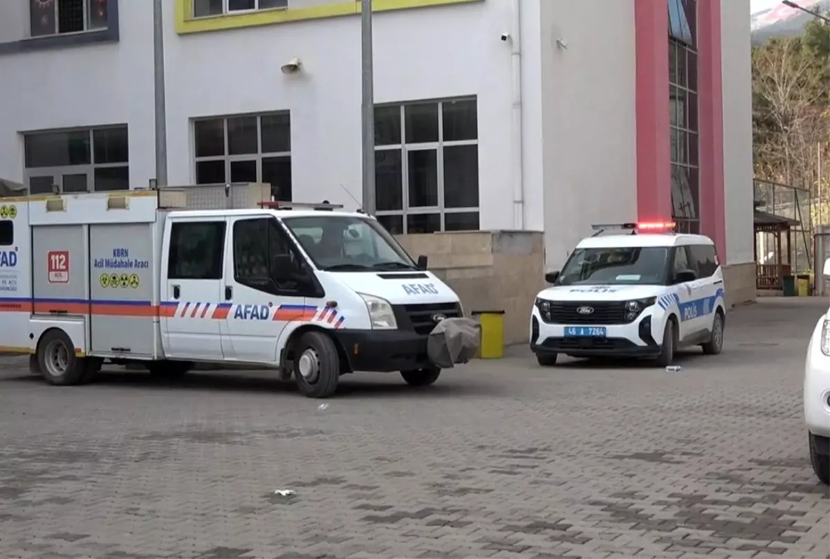 Okulda Koku Sebebiyle 17 Öğrenci Hastaneye Sevk Edildi