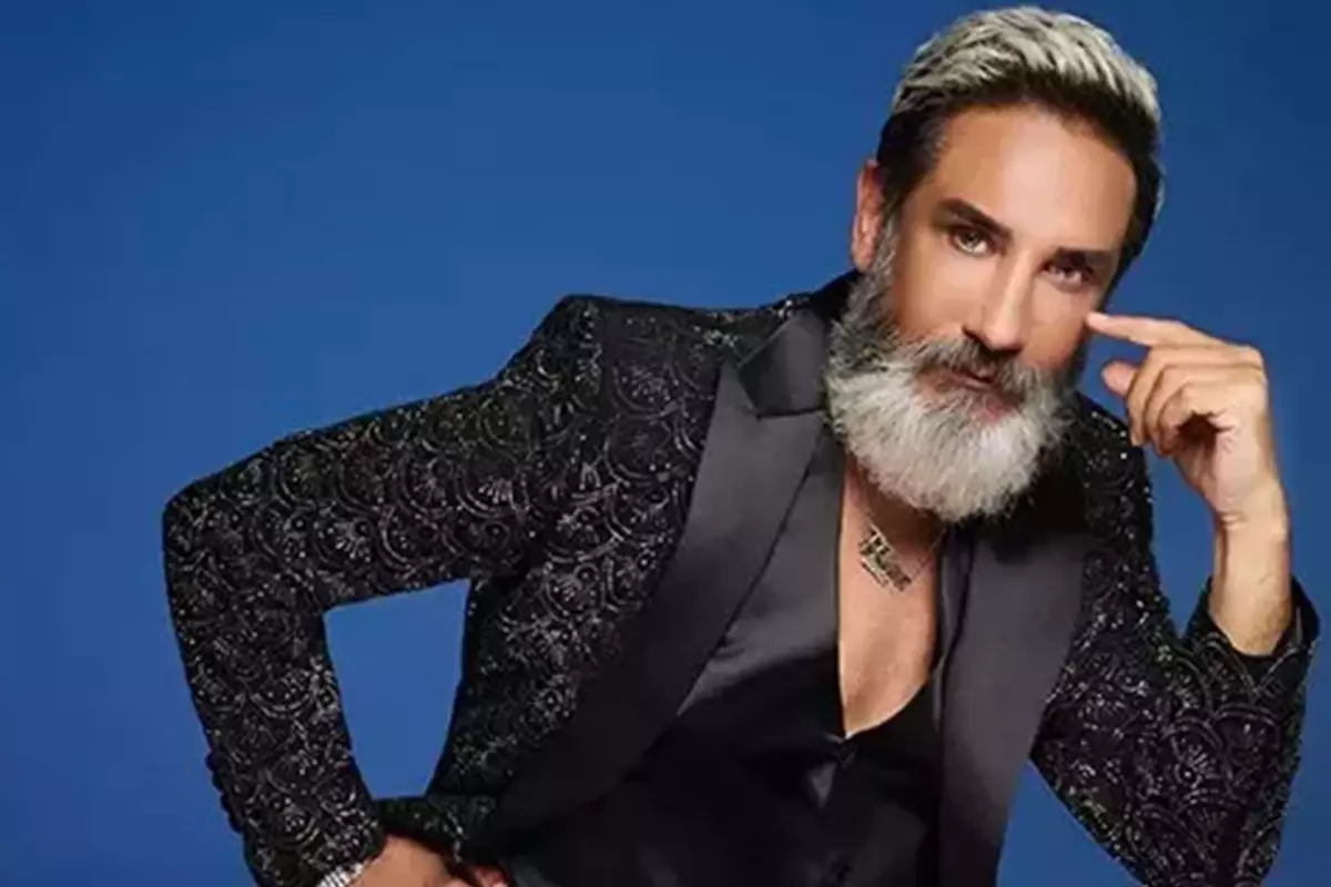 Tarık Mengüç rapçi oğlu Baran\'ı asker eğlencesiyle uğurladı