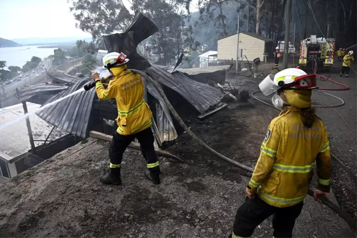 Yeni Güney Galler\'de Orman Yangınları