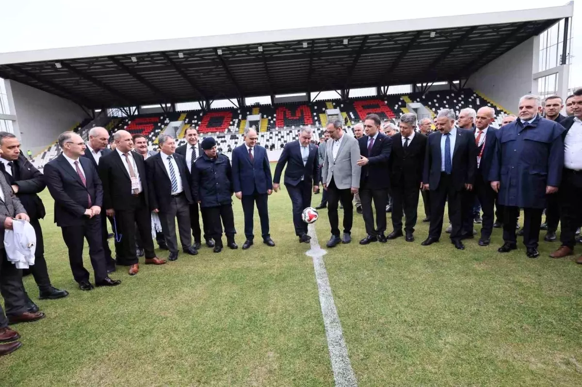 Bakan Bak, Soma\'da stat açılışı yaptı