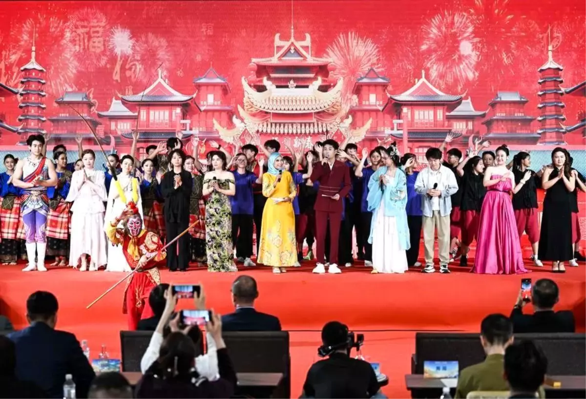 Çin-Malezya Bahar Festivali Gala Etkinliği