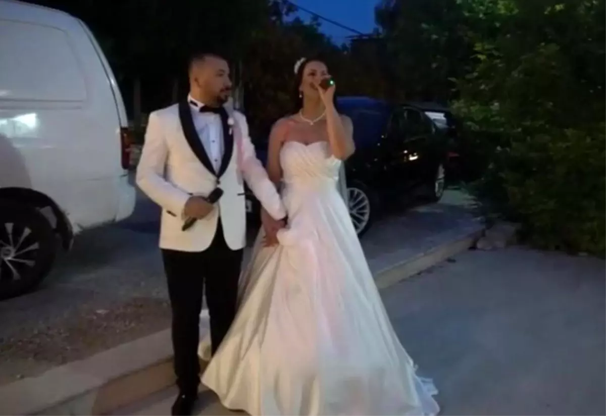 Kendi düğünlerinde söyledikleri şarkı pahalıya patladı