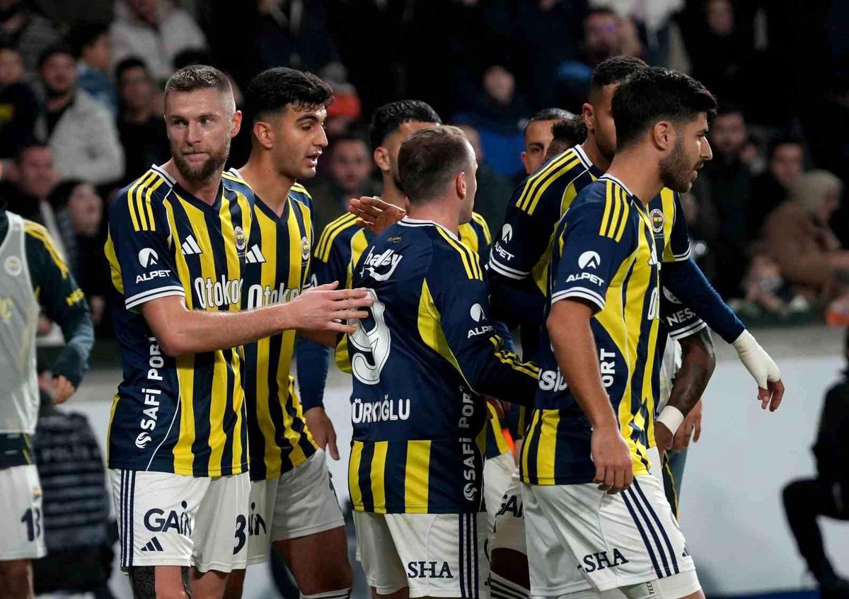 Fenerbahçe, Başakşehir ile Berabere Kaldı