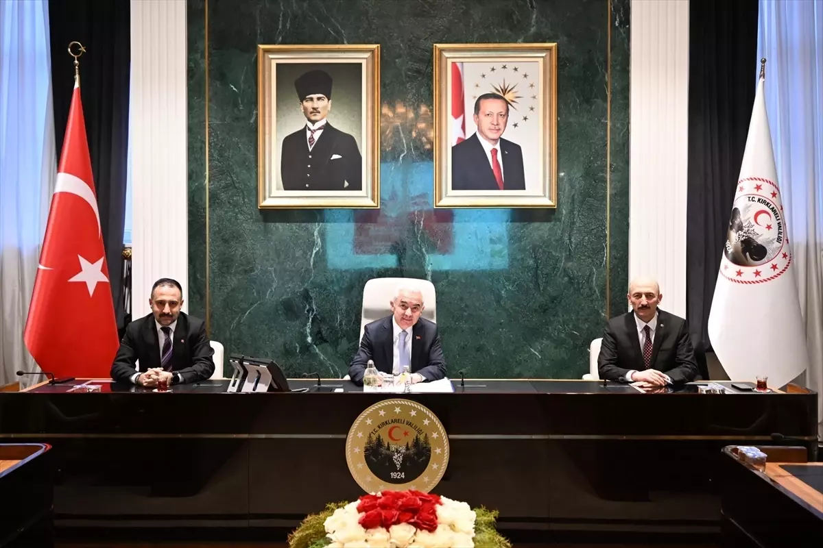 İğneada\'da Spor Saha Protokolü İmzalandı