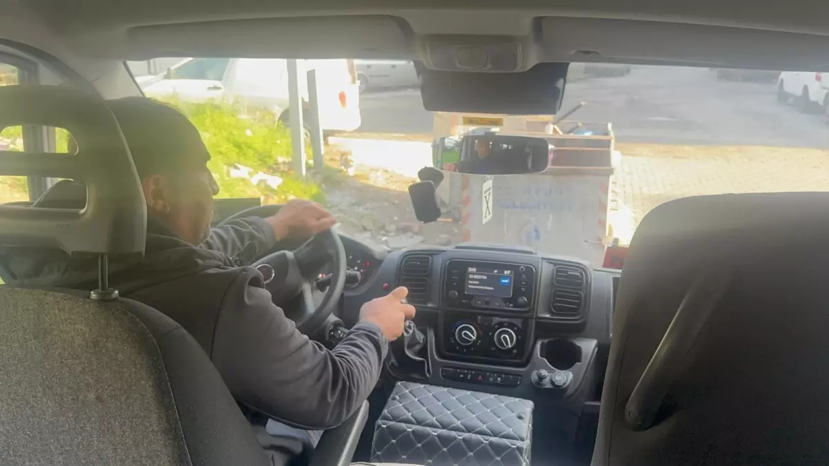 Kredi çekip sıfır aldığı servis minibüsü arıza verdi; 24 kez servise götürdü