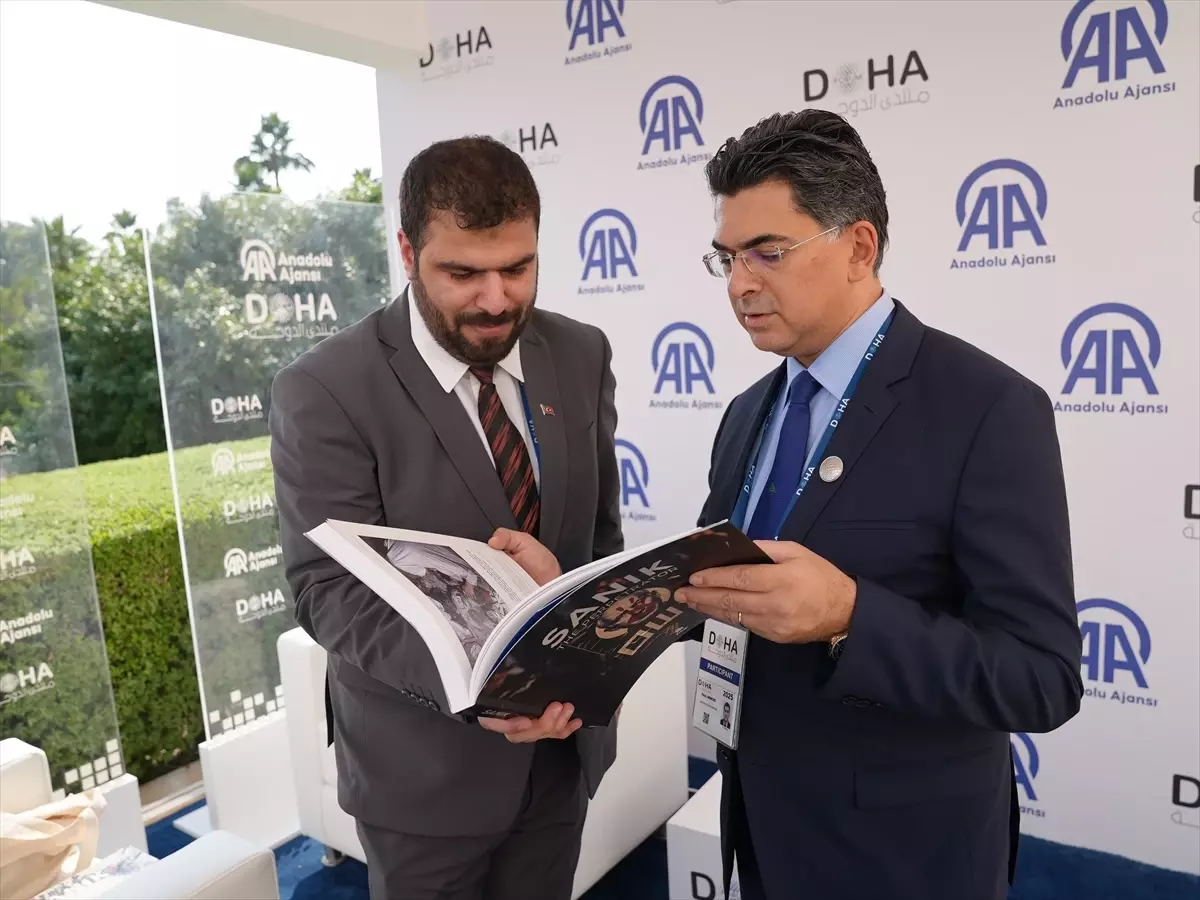 AA\'nın Gazze Raporu Doha Forum\'da Sergilendi