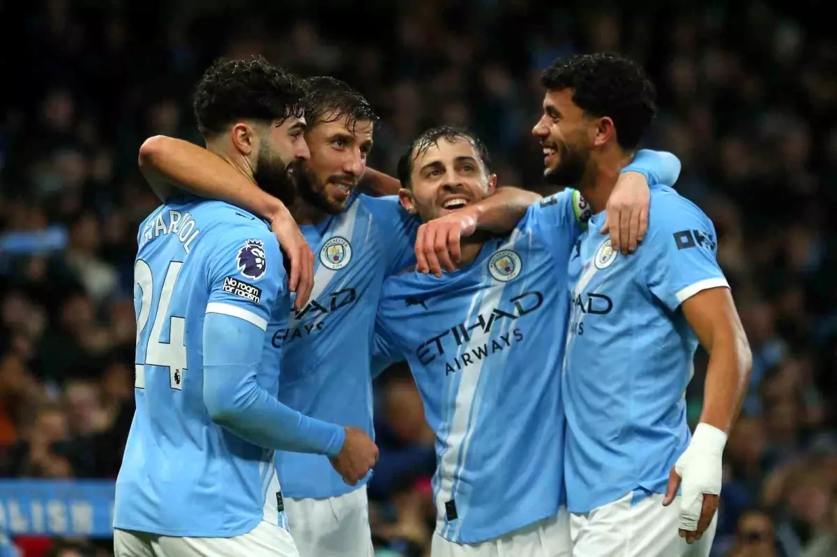 Manchester City, Sunderland\'ı 3-0 Mağlup Etti