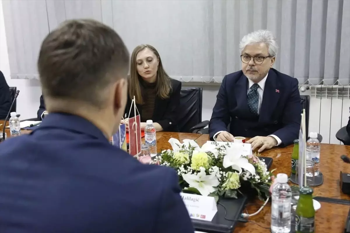 Yelkenci Bosna Hersek\'te Eğitim İşbirliği Görüşmeleri Yaptı