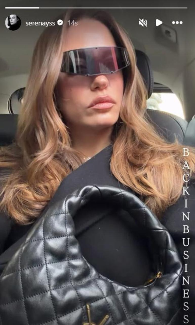 Serenay Sarıkaya'nın taktığı yerde fiyatı dudak uçuklattı Serenay Sarıkaya'nın taktığı yerde fiyatı dudak uçuklattı