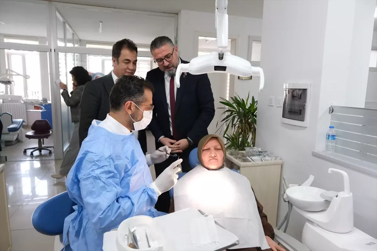 Sivas\'ta şehit yakınları ve gazilere yönelik ücretsiz özel diş polikliniği hizmeti sürüyor
