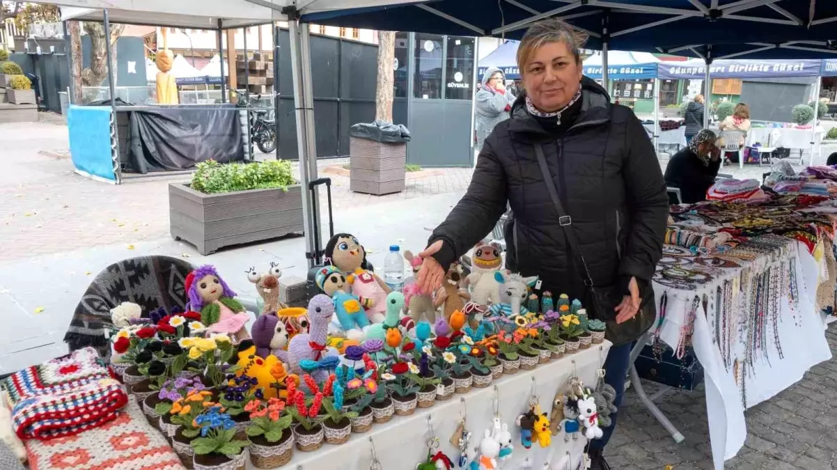 Soğukta El Emeğiyle Sıcak Gülüşler