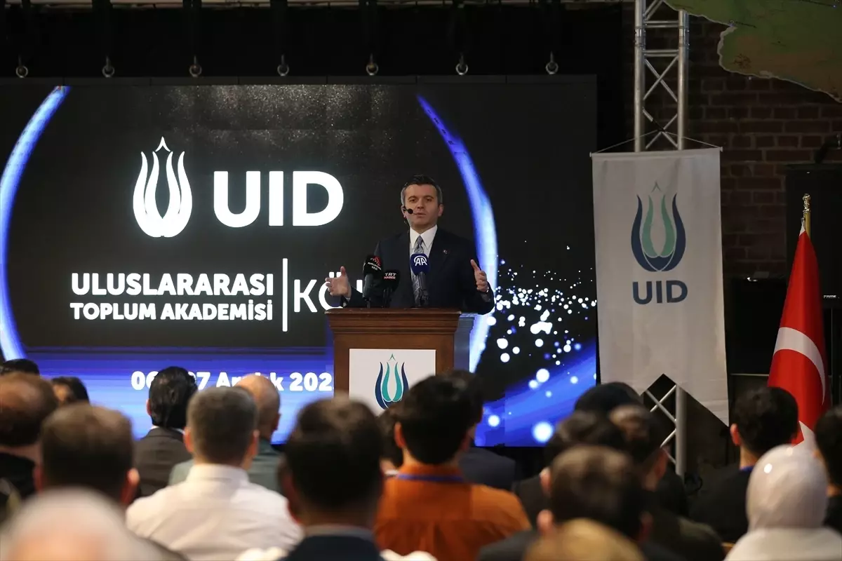 Almanya\'da düzenlenen Uluslararası Toplum Akademisi sona erdi