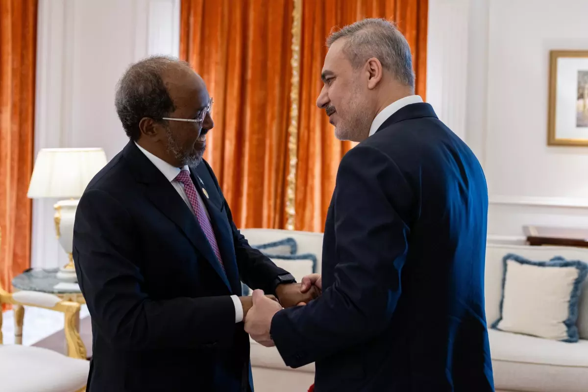 Fidan, Doha Forumu\'nda Somali Cumhurbaşkanı ile Görüştü