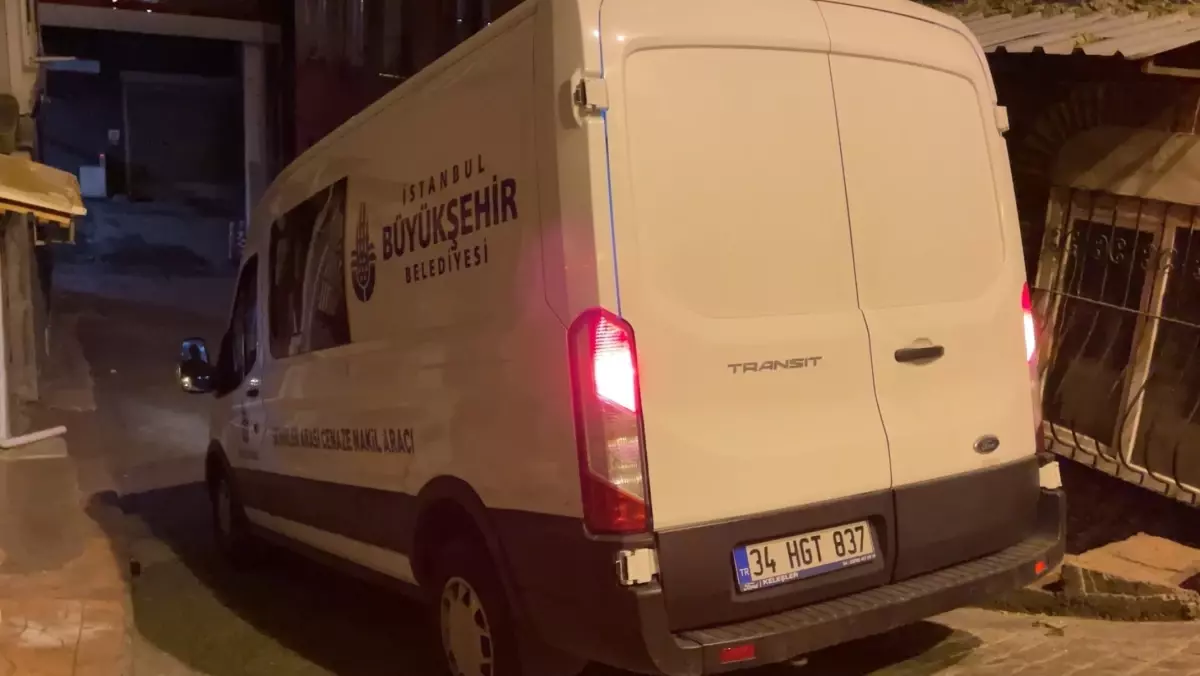 Beyoğlu\'nda yalnız yaşayan Angolalı kadın yatak odasında ölü bulundu