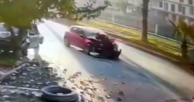 Eski eşiyle evli olan polisi önce aracıyla ezdi, sonra fotoğrafını çekip sosyal medyada paylaştı