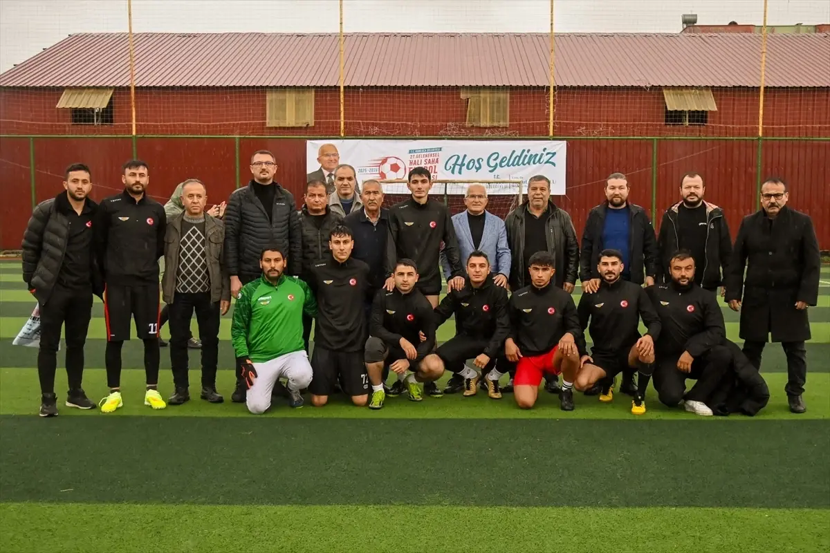 Kumluca\'da 27. Halı Saha Futbol Turnuvası Başladı