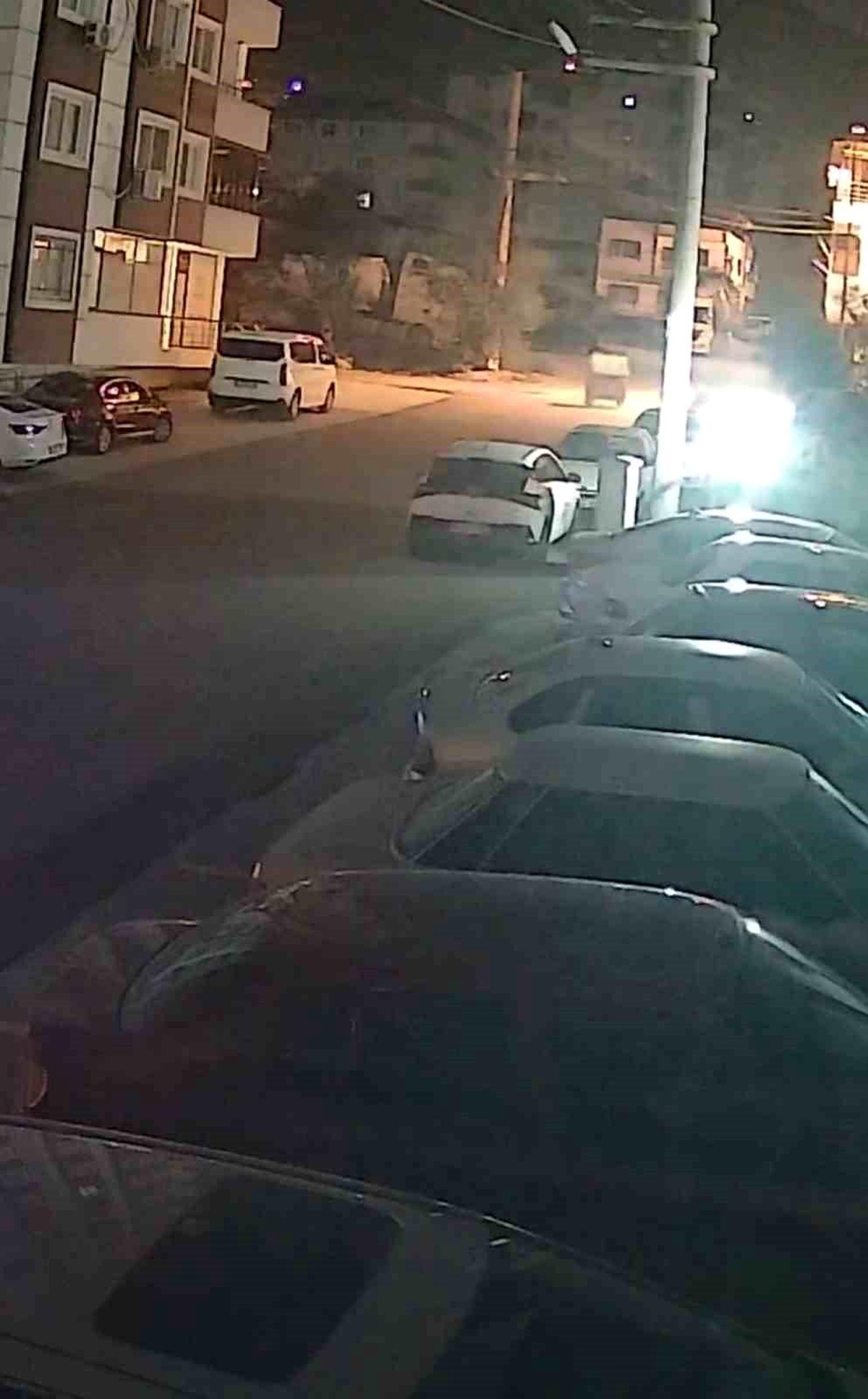 Fırtına Çöp Konteynerini Sürükledi
