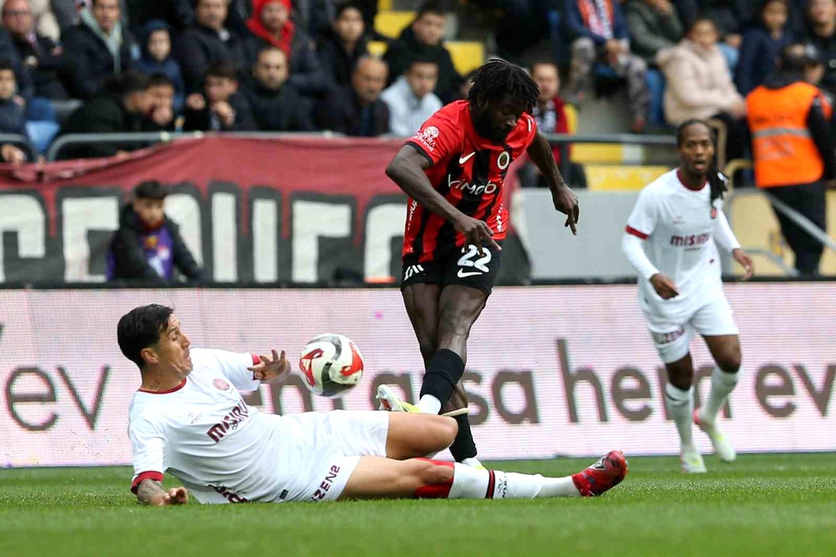 Gençlerbirliği 3-0 ile Gülüyor
